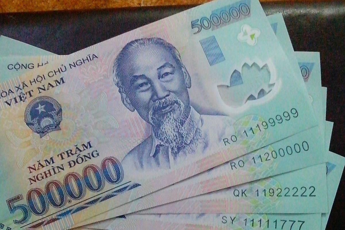 Nen danh con lo bao khi mo thay tien 500 nghin